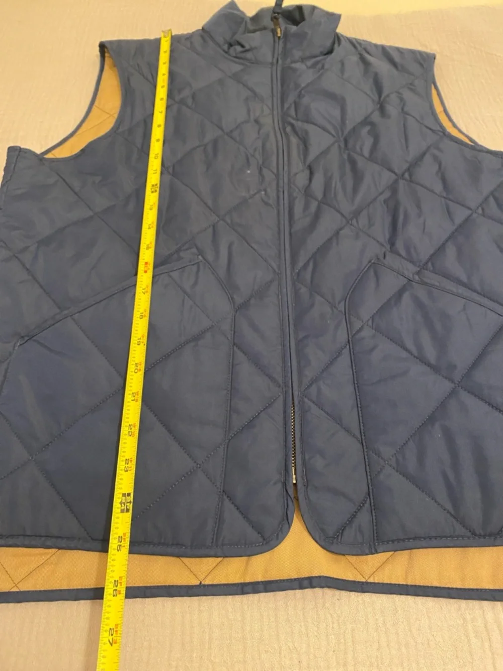 J. Crew Men's Quilted Navy Vest. Size M. Style AR275